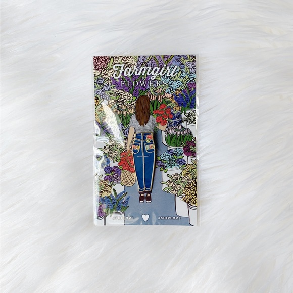 Mom Jeans Pin - Picture 2 of 3